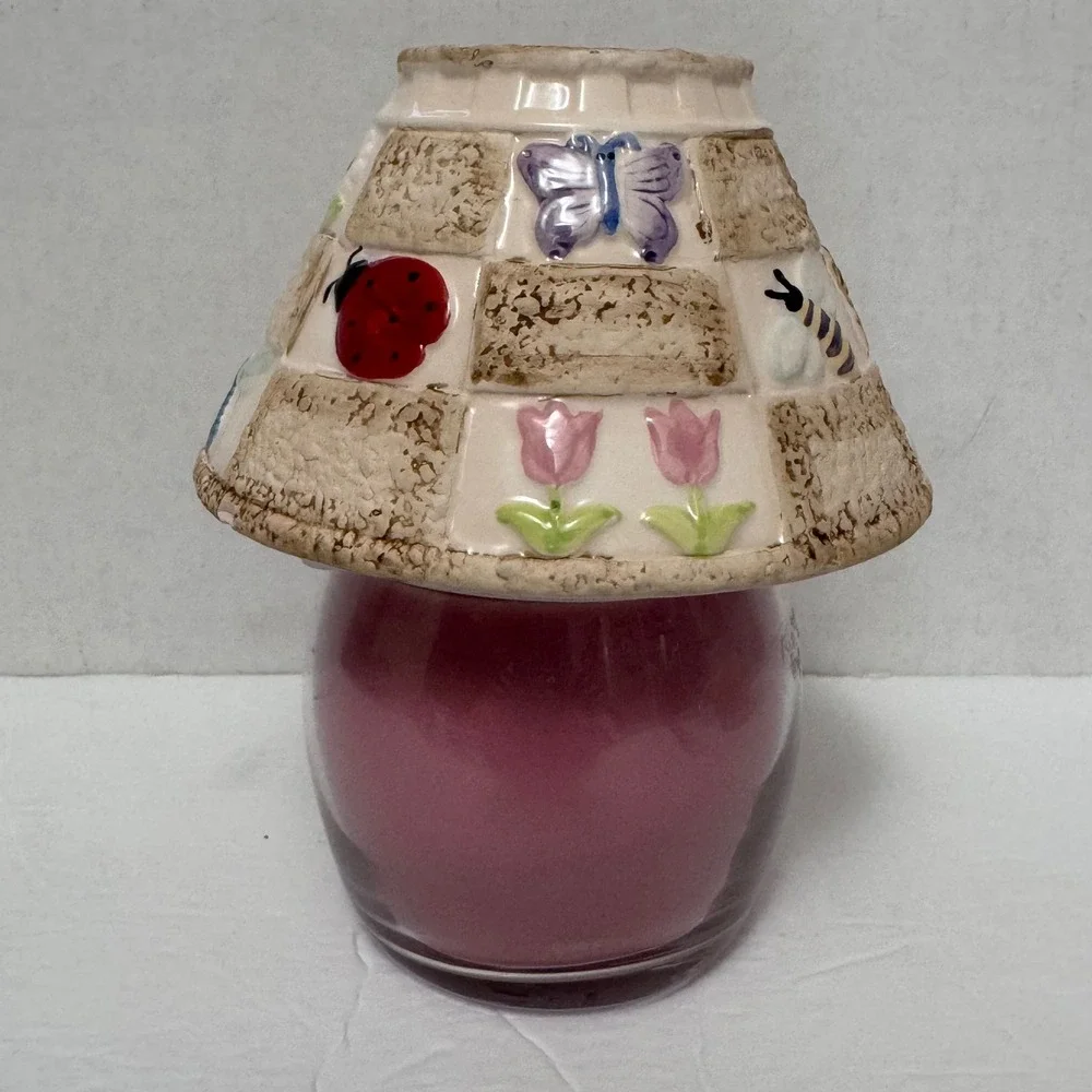 NEW Candle Lite Vanilla‎ Candle & Ceramic Lamp Shade Butterfly Tulip Bee Ladybug